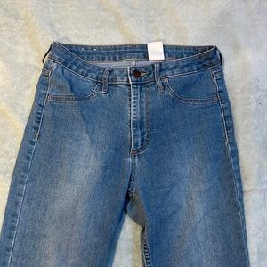 High waisted skinny jeans 💙✨